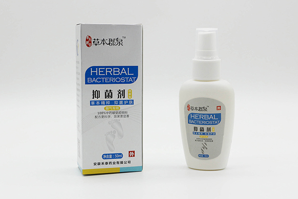 草本郡泉抑菌劑·腳氣專(zhuān)�?0ML.jpg 草本郡泉抑菌劑·腳氣專(zhuān)�?0ML.jpg